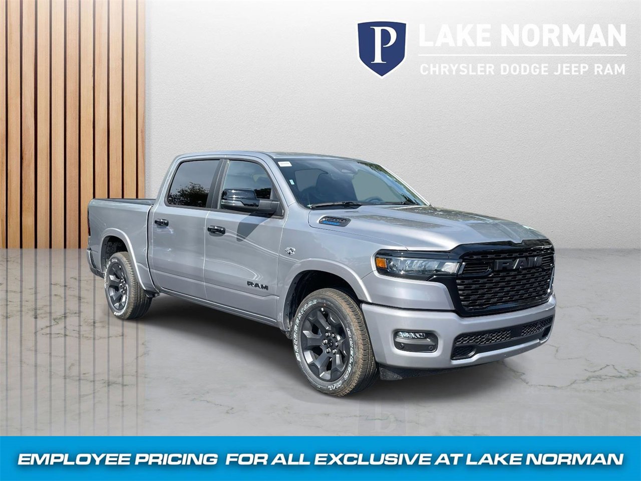 New 2026 RAM 1500 4x4 Crew Cab
