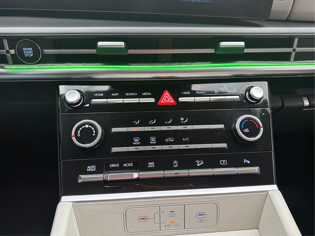 Certified 2024 Hyundai Santa Fe SE image 27