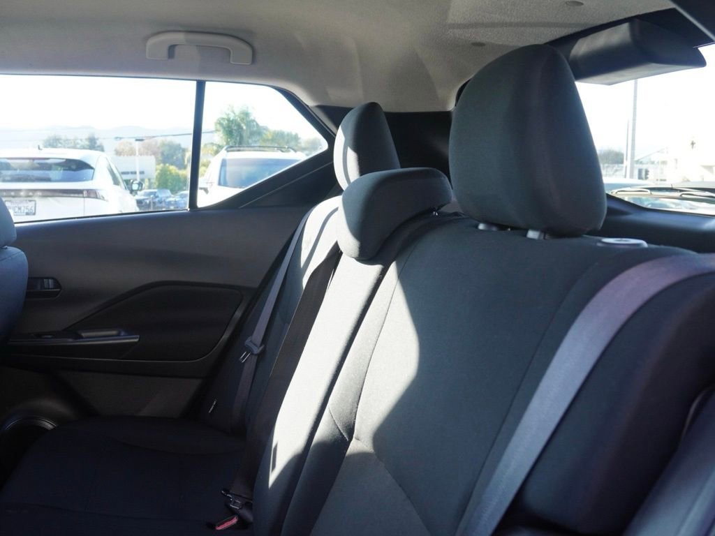 Used 2024 Nissan Kicks S image 19