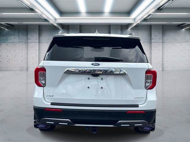Used 2023 Ford Explorer XLT w/ Equipment Group 202A AWD/4WD image 5