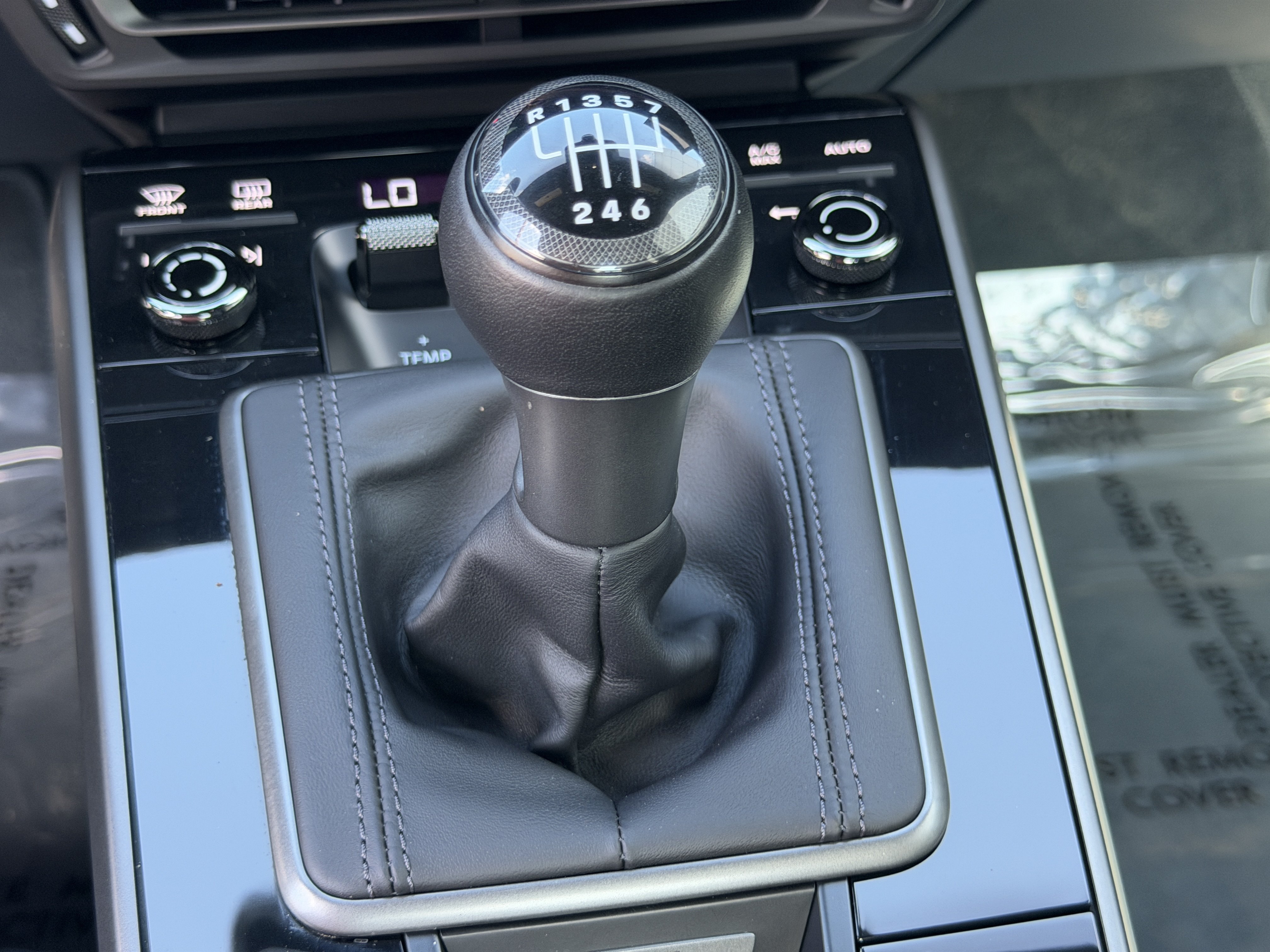 Certified 2024 Porsche 911 Carrera S RWD image 27