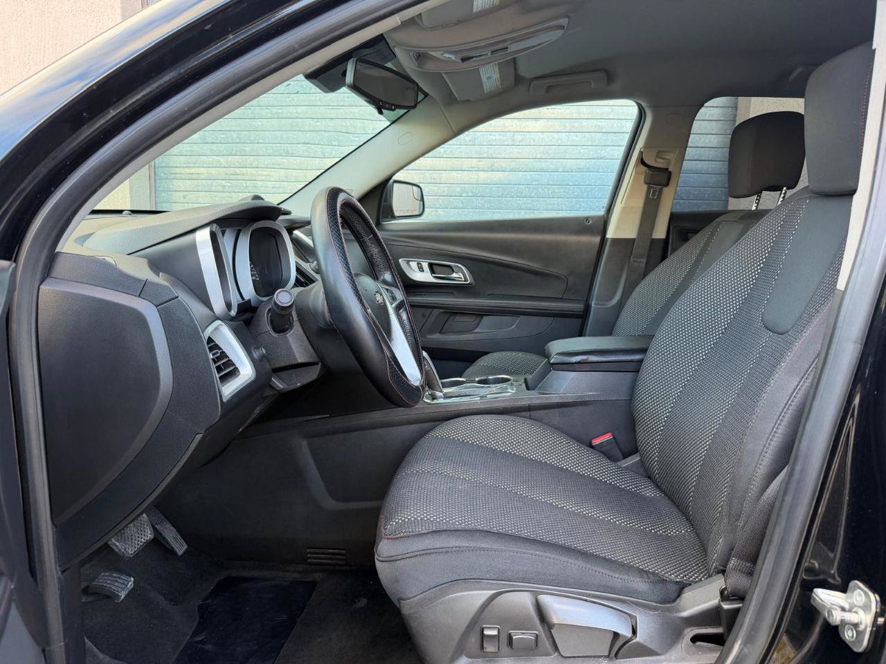 Used 2013 Chevrolet Equinox LT FWD image 17