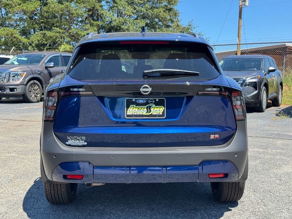 New 2025 Nissan Kicks SR w/ Interior Electronics Package image 4