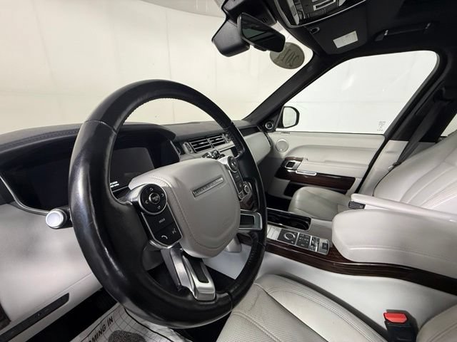 Used 2017 Land Rover Range Rover HSE AWD/4WD image 10
