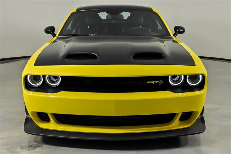 Used 2022 Dodge Challenger SRT Hellcat Redeye RWD image 5
