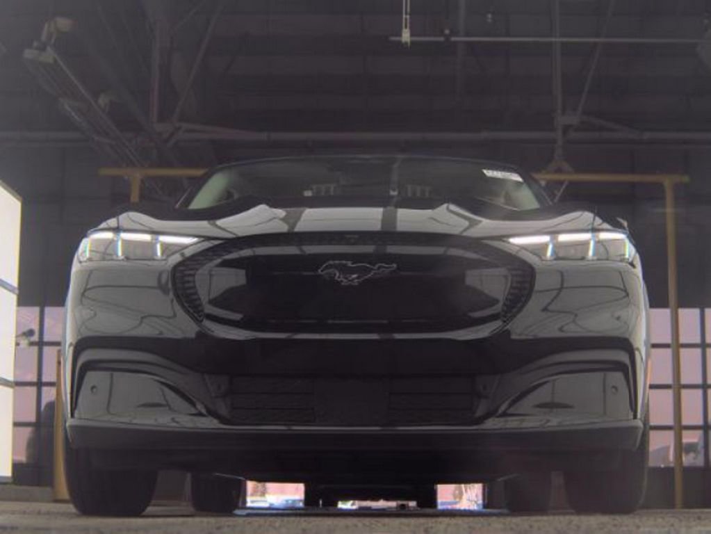 Used 2024 Ford Mustang Mach-E Select image 4
