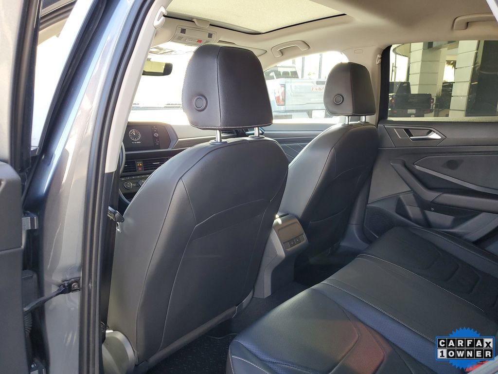 Used 2022 Volkswagen Jetta SEL image 13