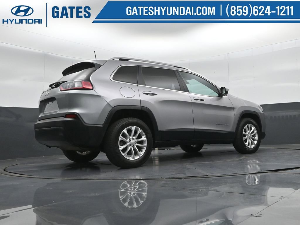 Used 2019 Jeep Cherokee Latitude w/ Popular Appearance Group AWD/4WD image 36