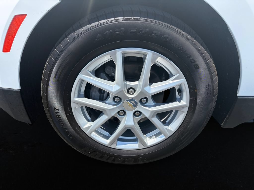 Certified 2024 Chevrolet Equinox LT FWD image 9