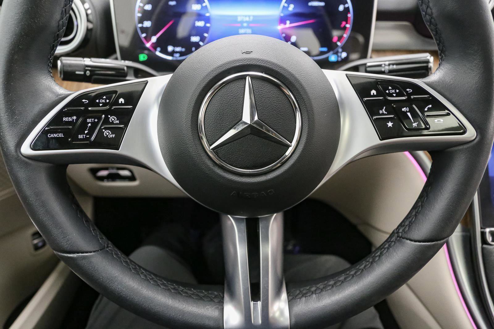 Used 2023 Mercedes-Benz C 300 4MATIC Sedan image 39
