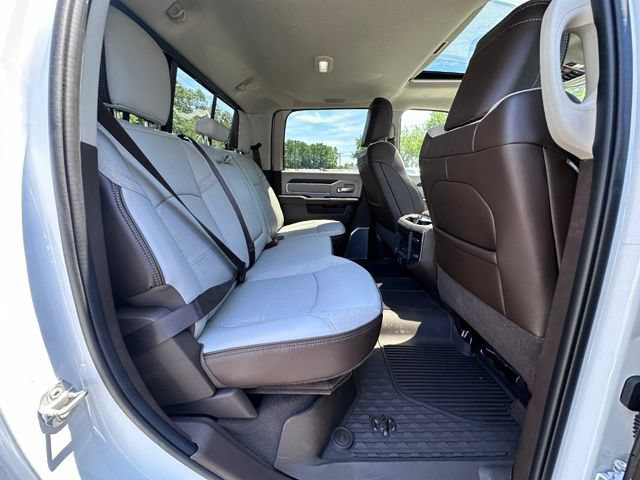 New 2026 RAM 3500 Laramie AWD/4WD image 30