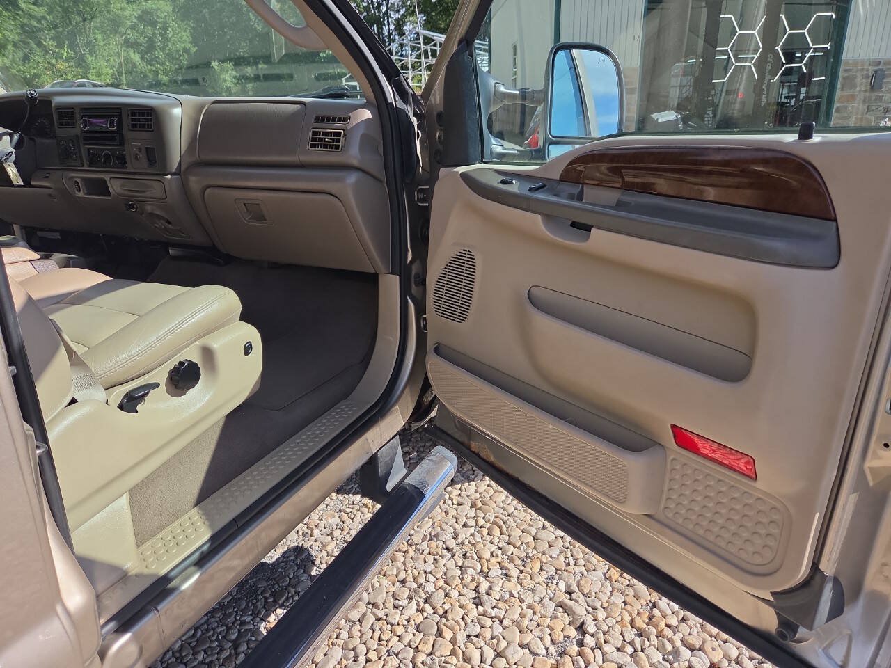 Used 2004 Ford F250 Lariat AWD/4WD image 29