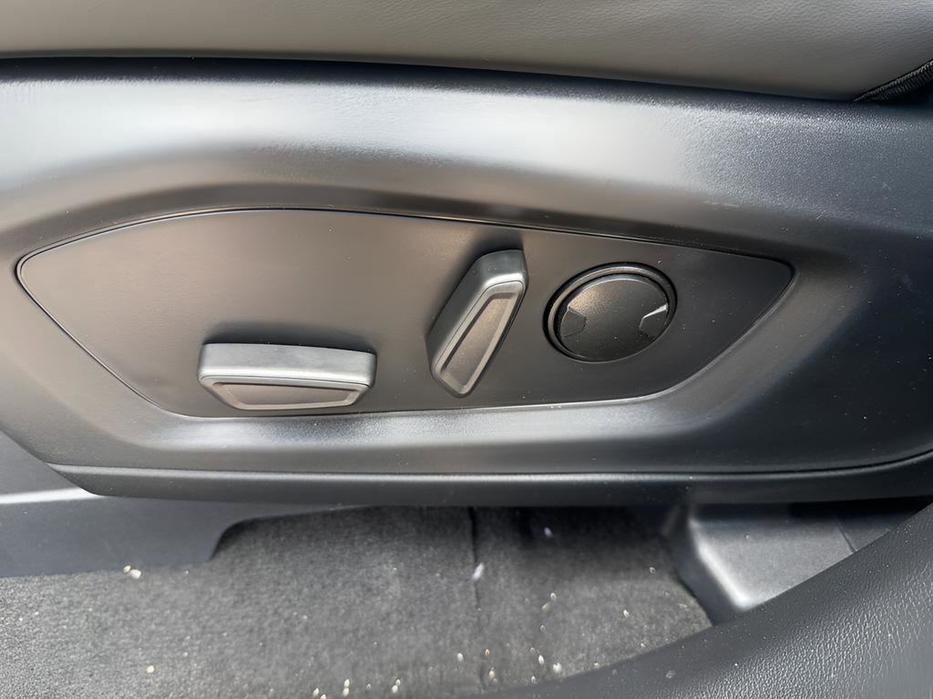 New 2026 Ford Explorer Active AWD/4WD image 25