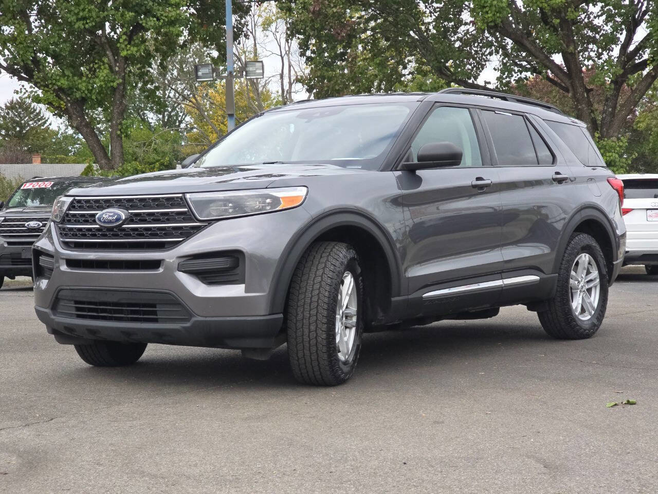 Used 2022 Ford Explorer XLT image 12