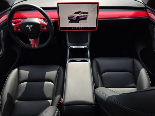 Used 2025 Tesla Model Y Long Range AWD/4WD image 18