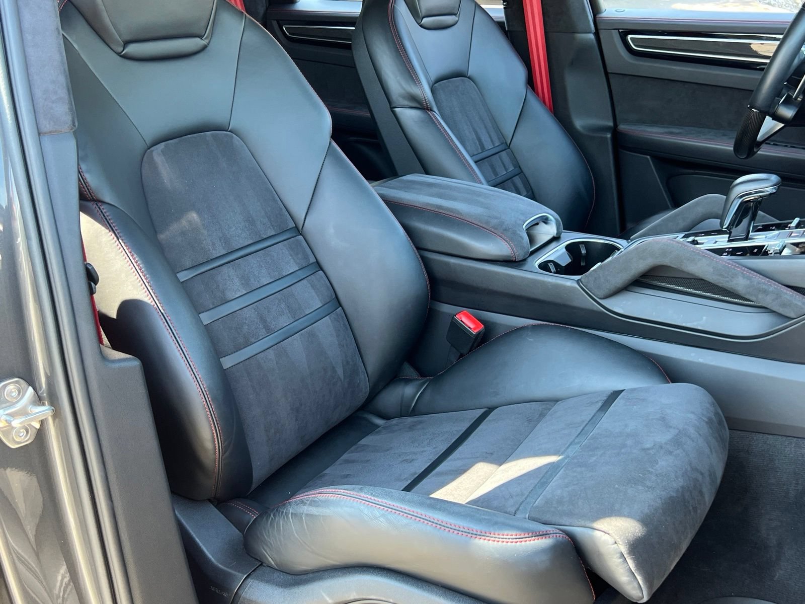 Certified 2023 Porsche Cayenne GTS AWD/4WD image 17
