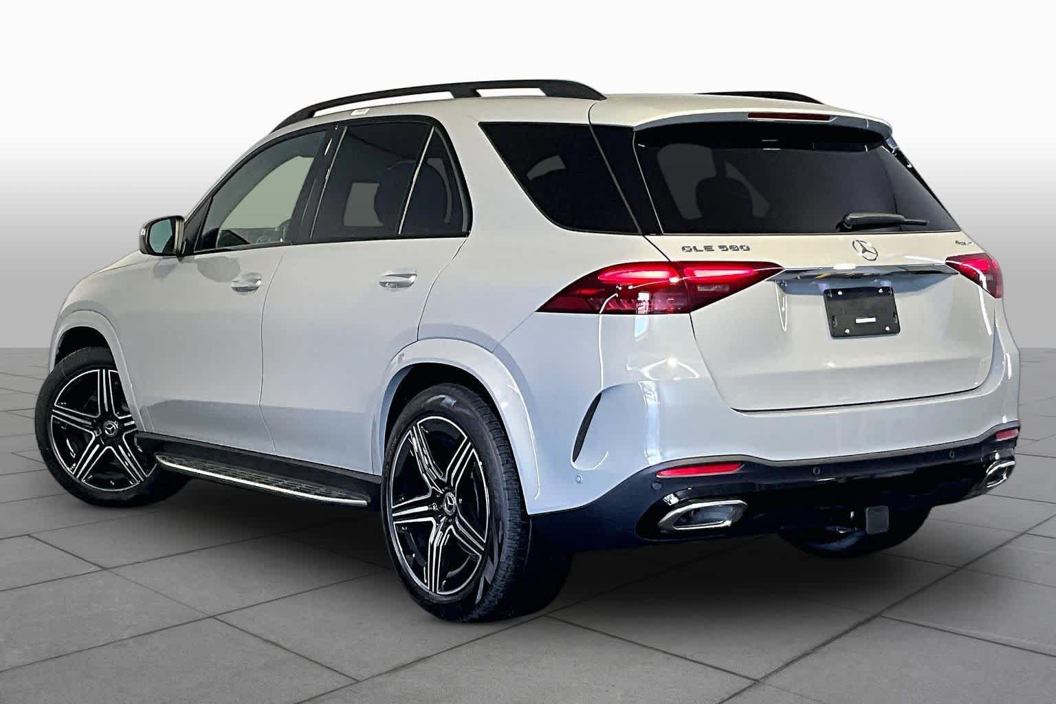 New 2026 Mercedes-Benz GLE 580 4MATIC image 3