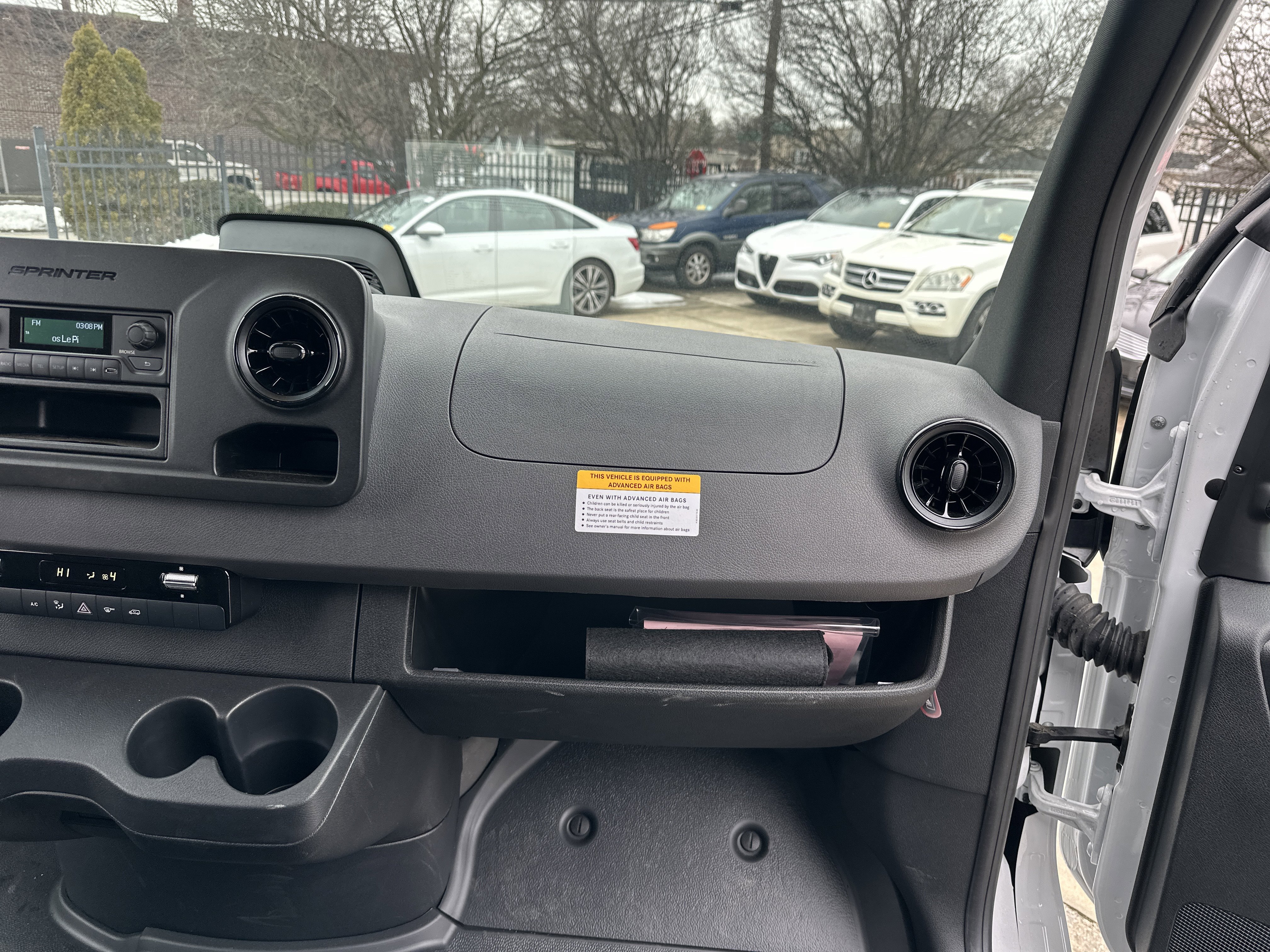 Used 2025 Mercedes-Benz Sprinter 2500 image 27