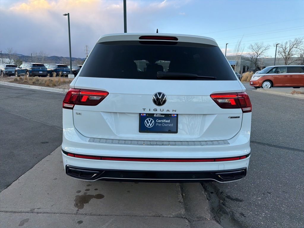 Certified 2022 Volkswagen Tiguan SE R-Line image 5