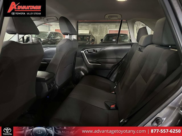 Certified 2023 Toyota RAV4 LE AWD/4WD image 16