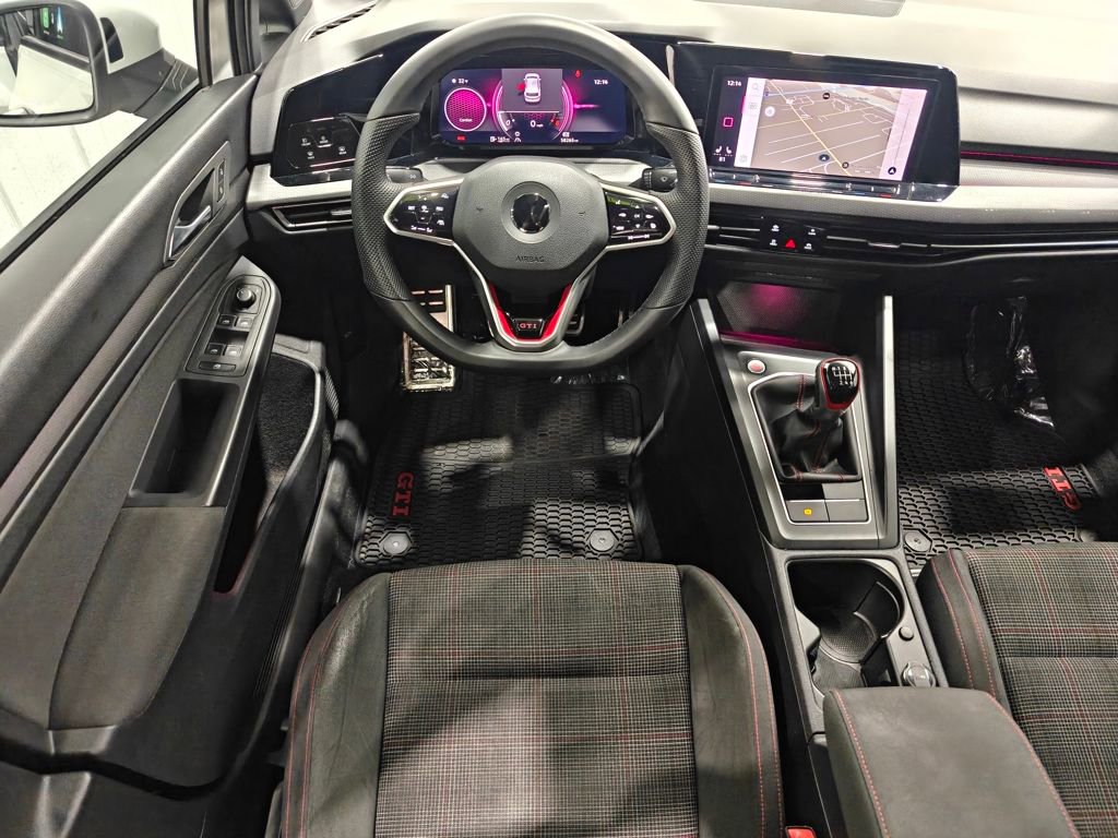Used 2022 Volkswagen GTI SE FWD image 4