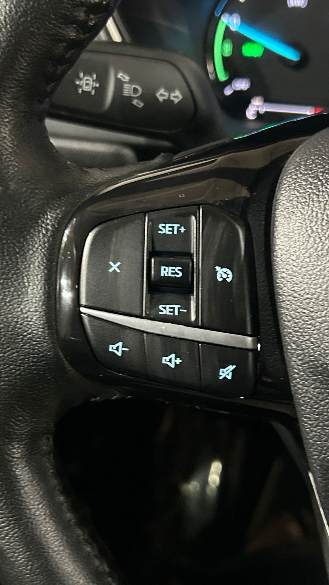 Used 2021 Ford Escape SE w/ Convenience Package FWD image 65