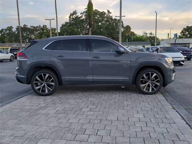 New 2026 Volkswagen Atlas Cross Sport SEL Premium R-Line image 3