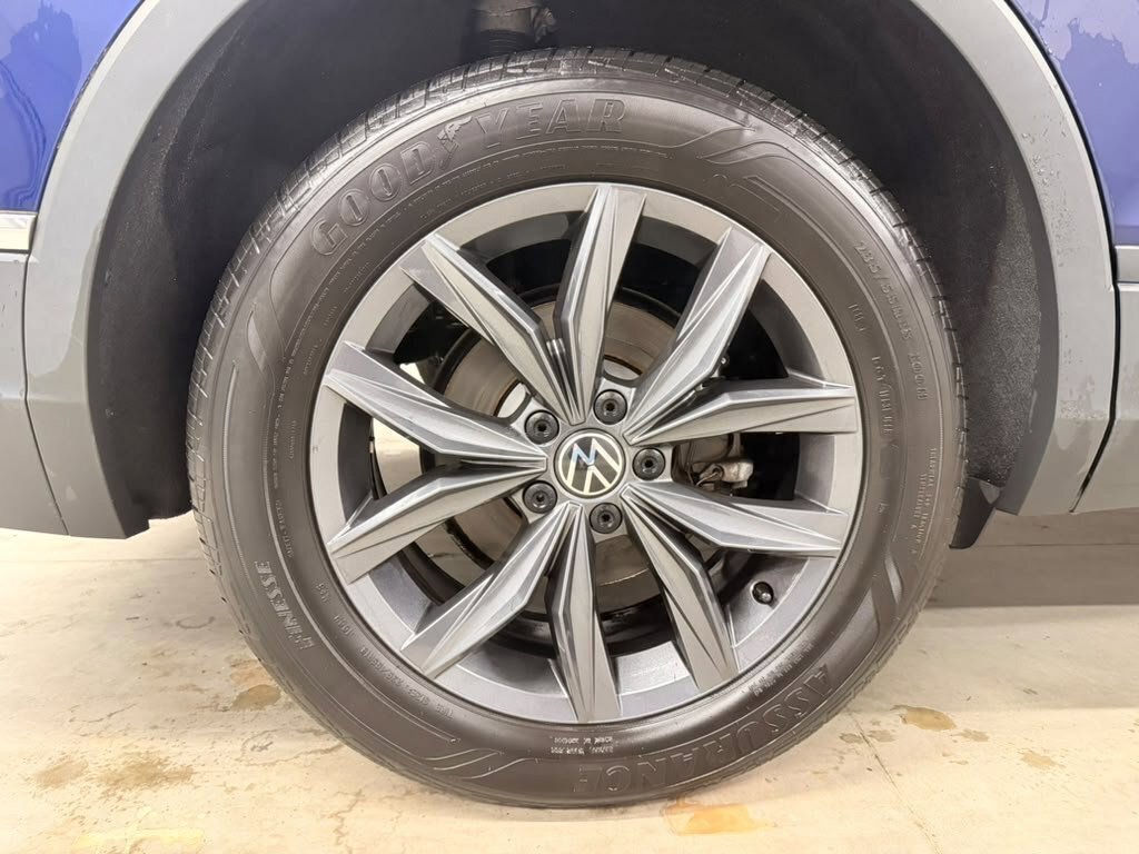 Used 2023 Volkswagen Tiguan SE FWD image 20