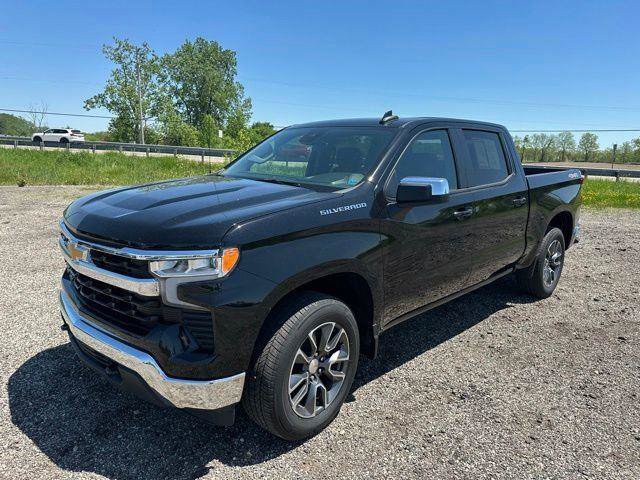 Used 2024 Chevrolet Silverado 1500 LT AWD/4WD image 24