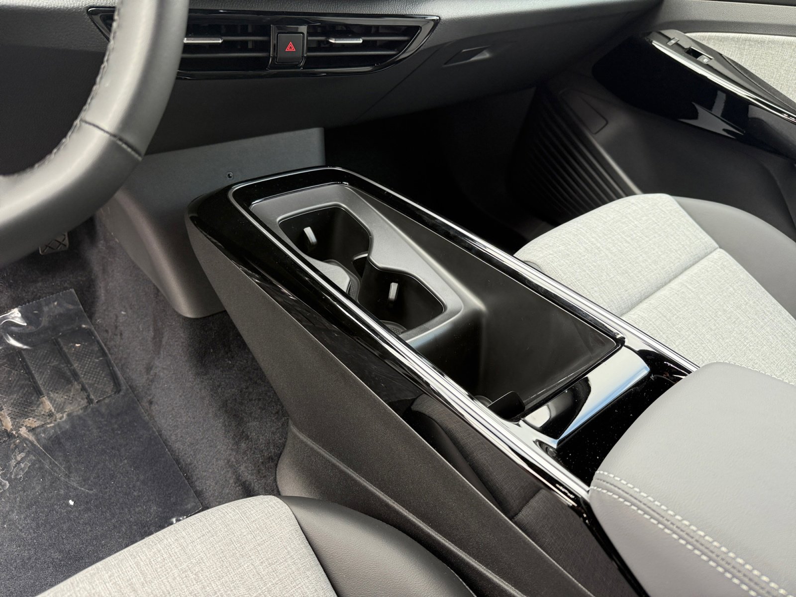 New 2025 Volkswagen ID.4 Pro RWD image 13