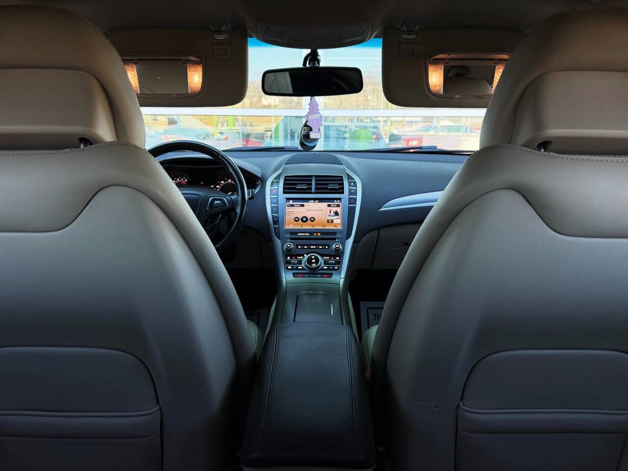 Used 2017 Lincoln MKZ Premiere image 23