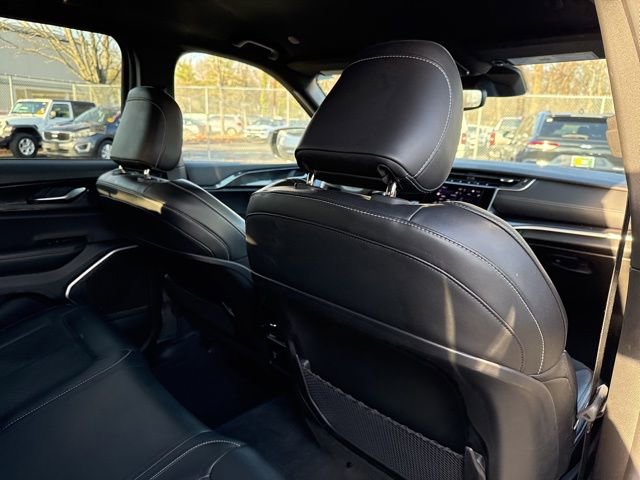 Used 2022 Jeep Grand Cherokee Altitude image 25