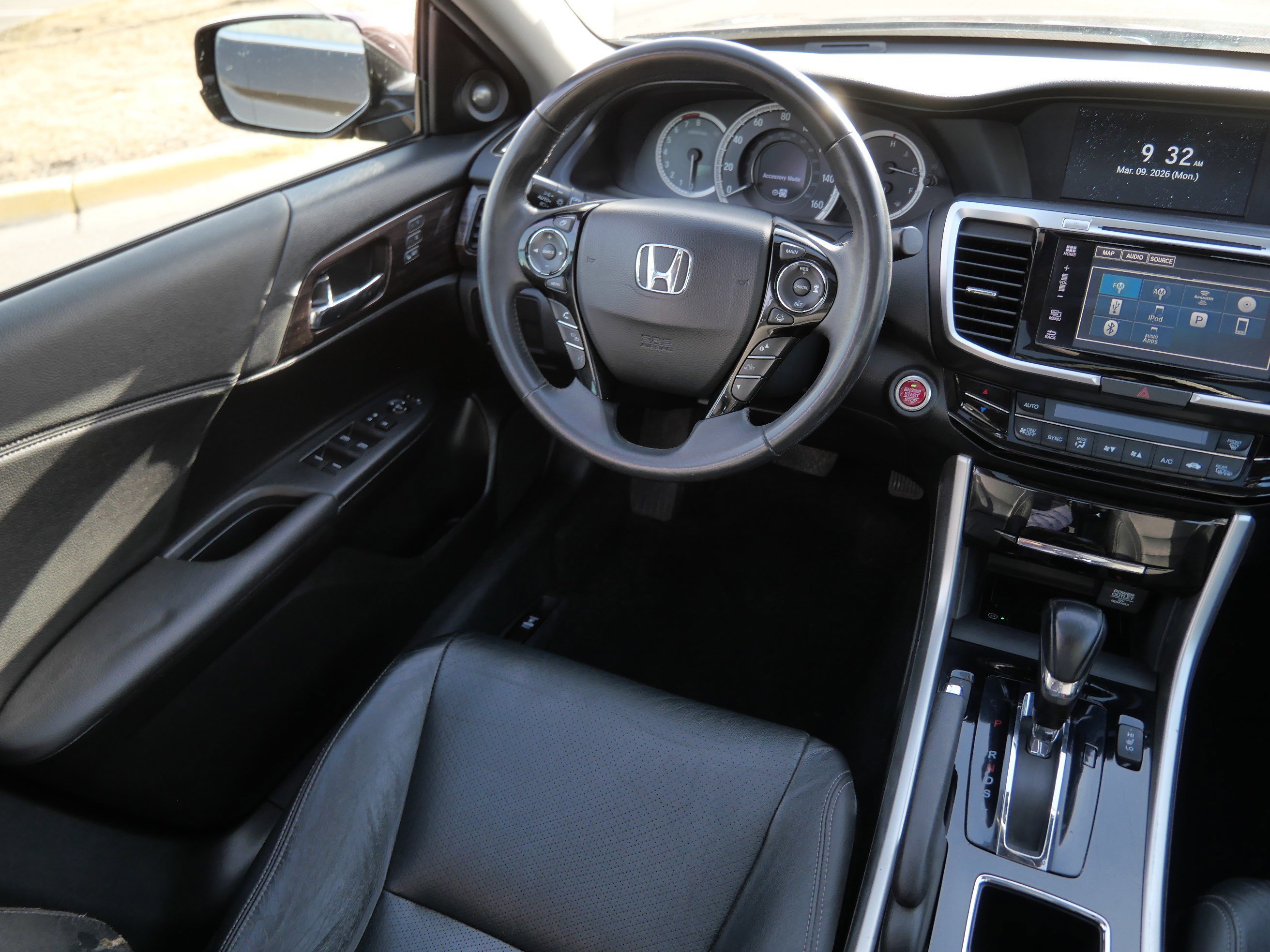 Used 2016 Honda Accord EX-L image 10