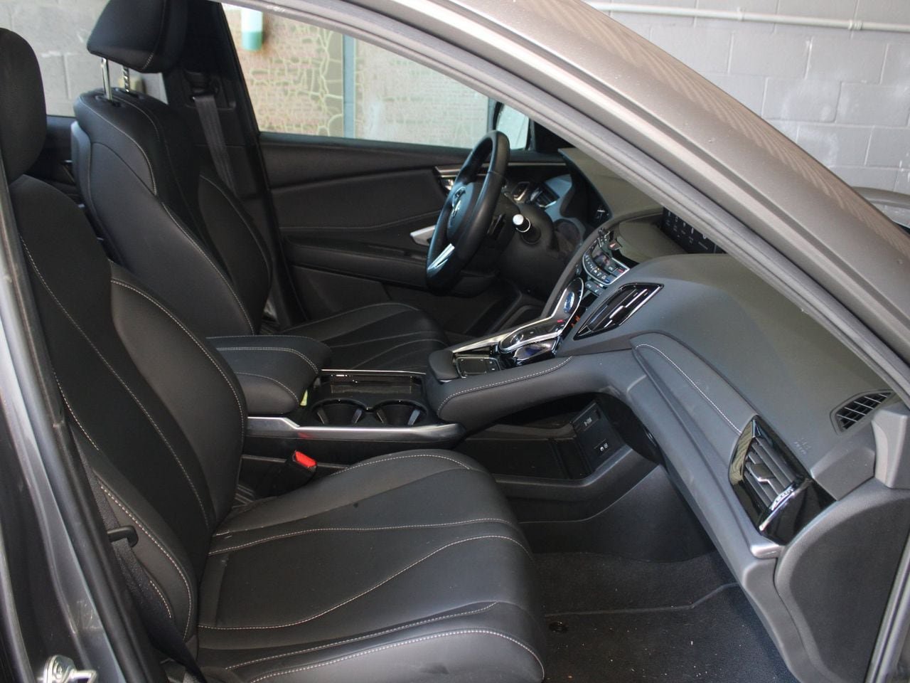 Certified 2025 Acura RDX SH-AWD image 13