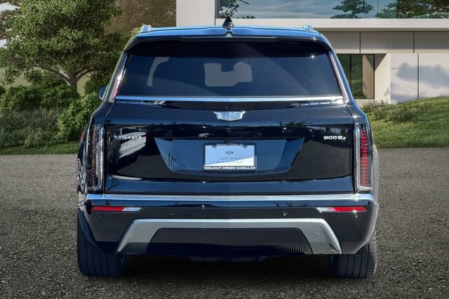 Certified 2026 Cadillac Vistiq Premium Luxury w/ LPO, Floor Liner Package AWD/4WD image 3