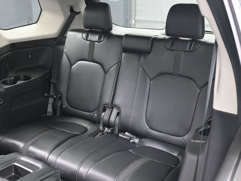 Used 2025 Honda Pilot EX-L image 35