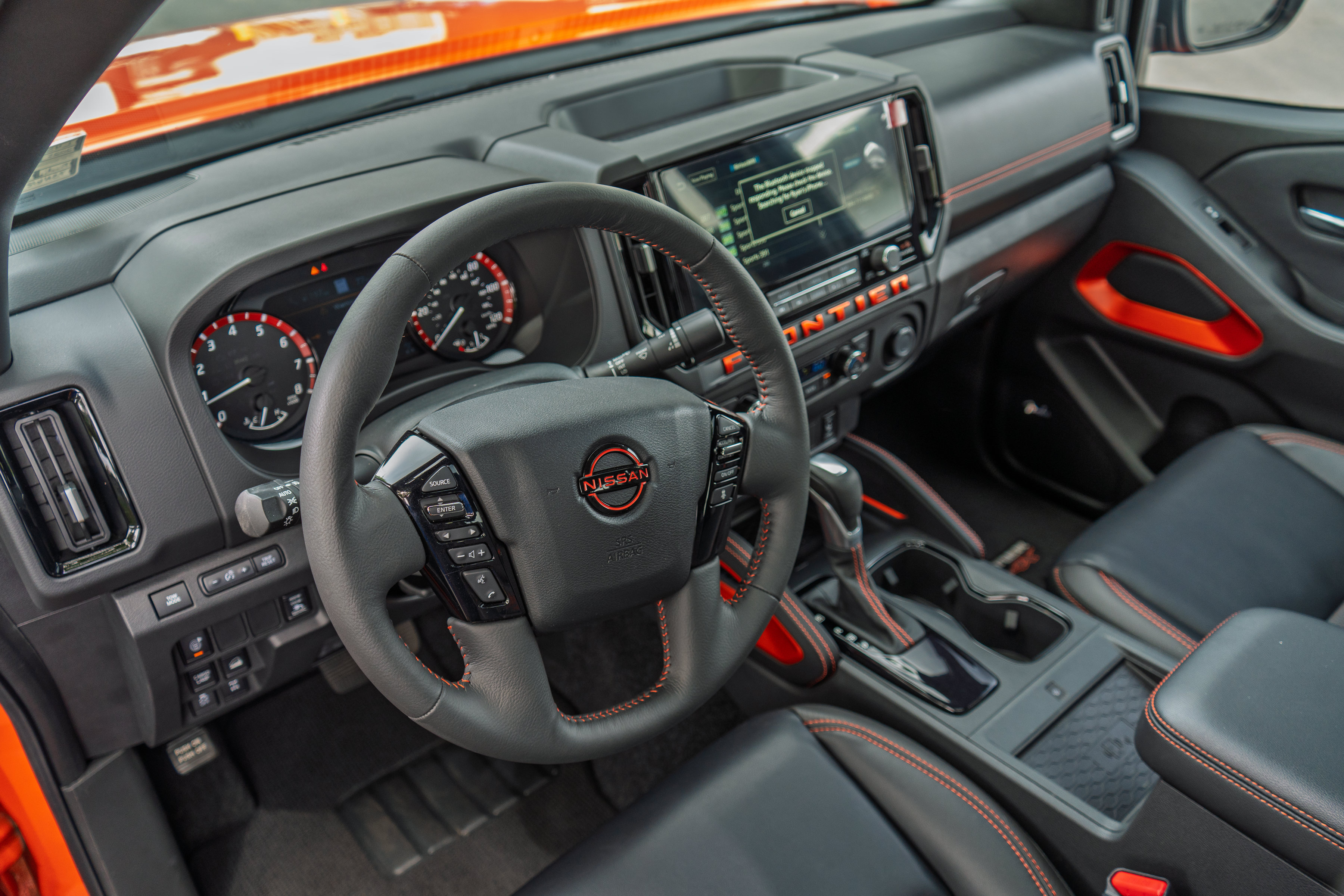 Used 2025 Nissan Frontier PRO-4X w/ Pro Premium Package AWD/4WD image 15