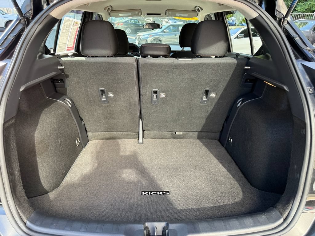 Used 2019 Nissan Kicks SR FWD image 26