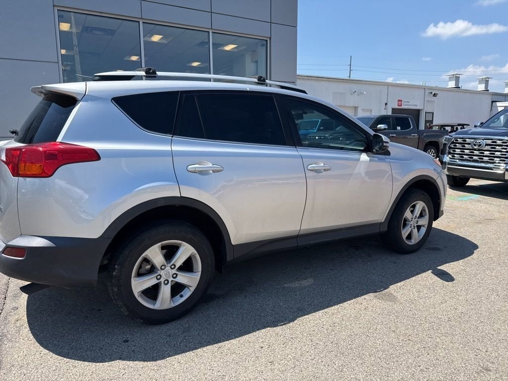 Used 2014 Toyota RAV4 XLE FWD image 3