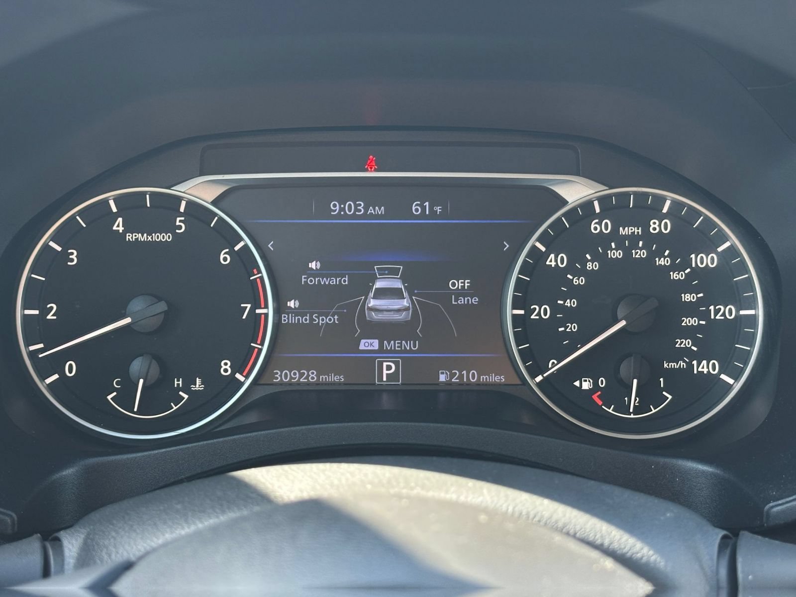 Used 2025 Nissan Altima 2.5 SV FWD image 39