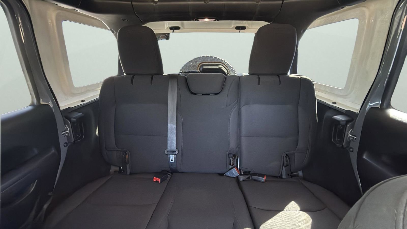 Used 2022 Jeep Wrangler Unlimited Sport image 26