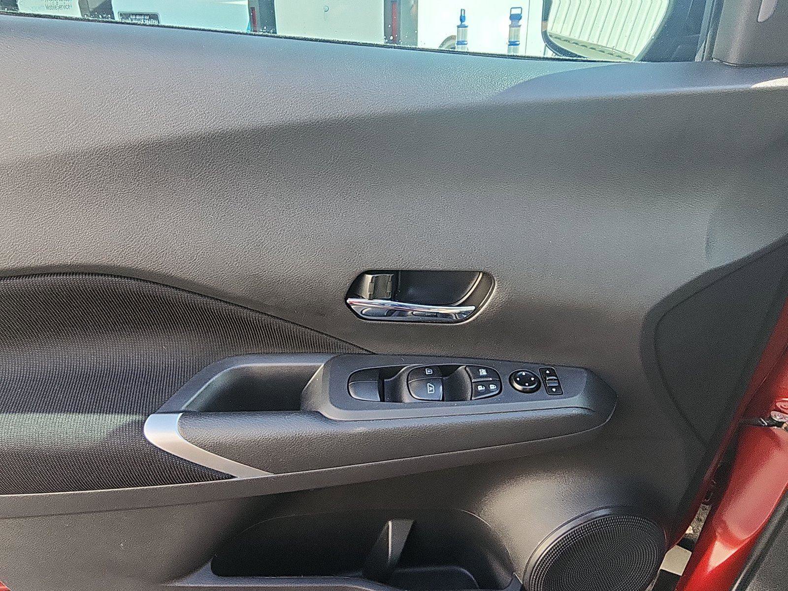 Used 2024 Nissan Kicks SV FWD image 18