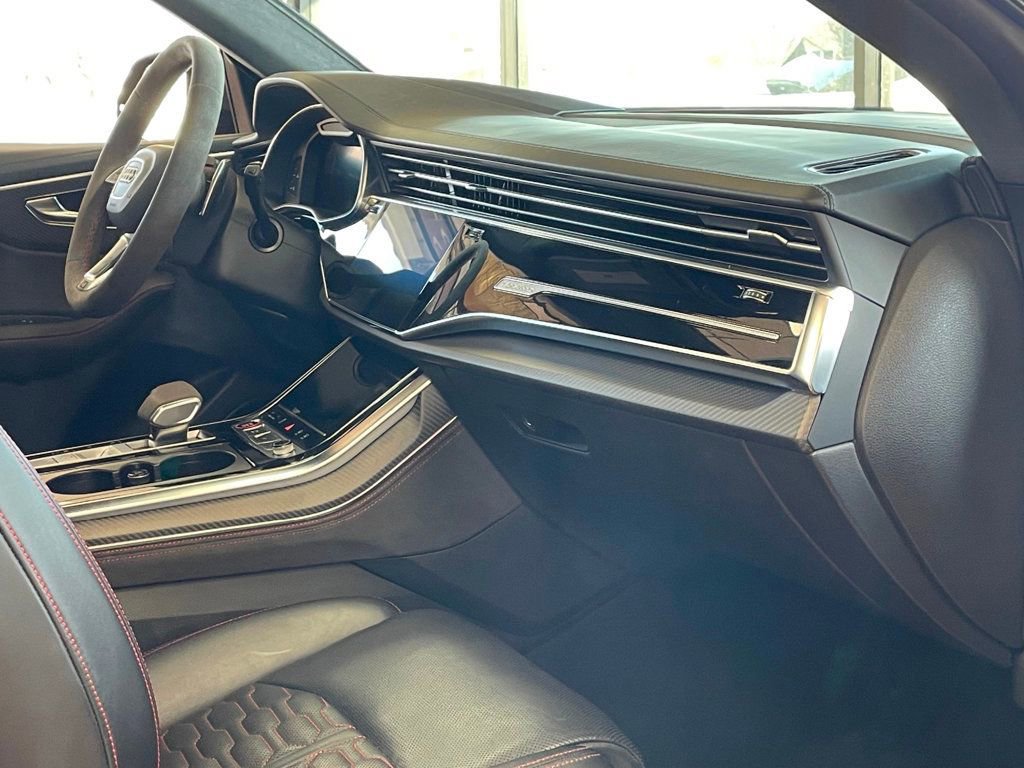 Used 2023 Audi RS Q8 w/ Black Optic Package image 29