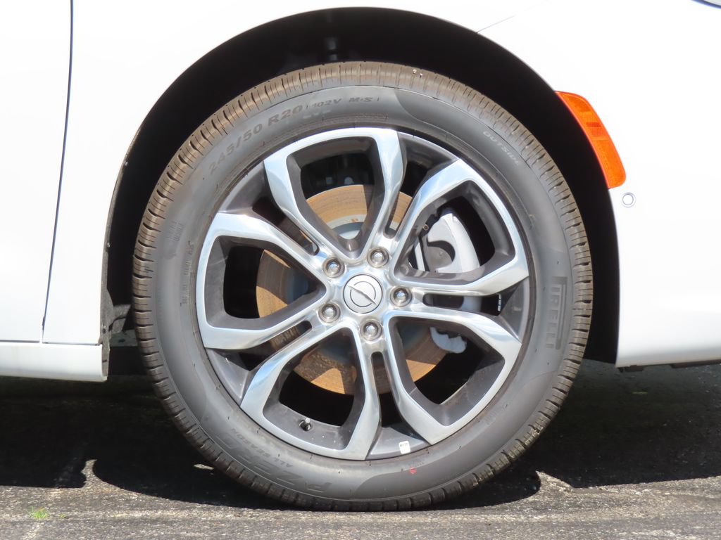 New 2026 Chrysler Pacifica Pinnacle w/ Trailer Tow Group AWD/4WD image 17
