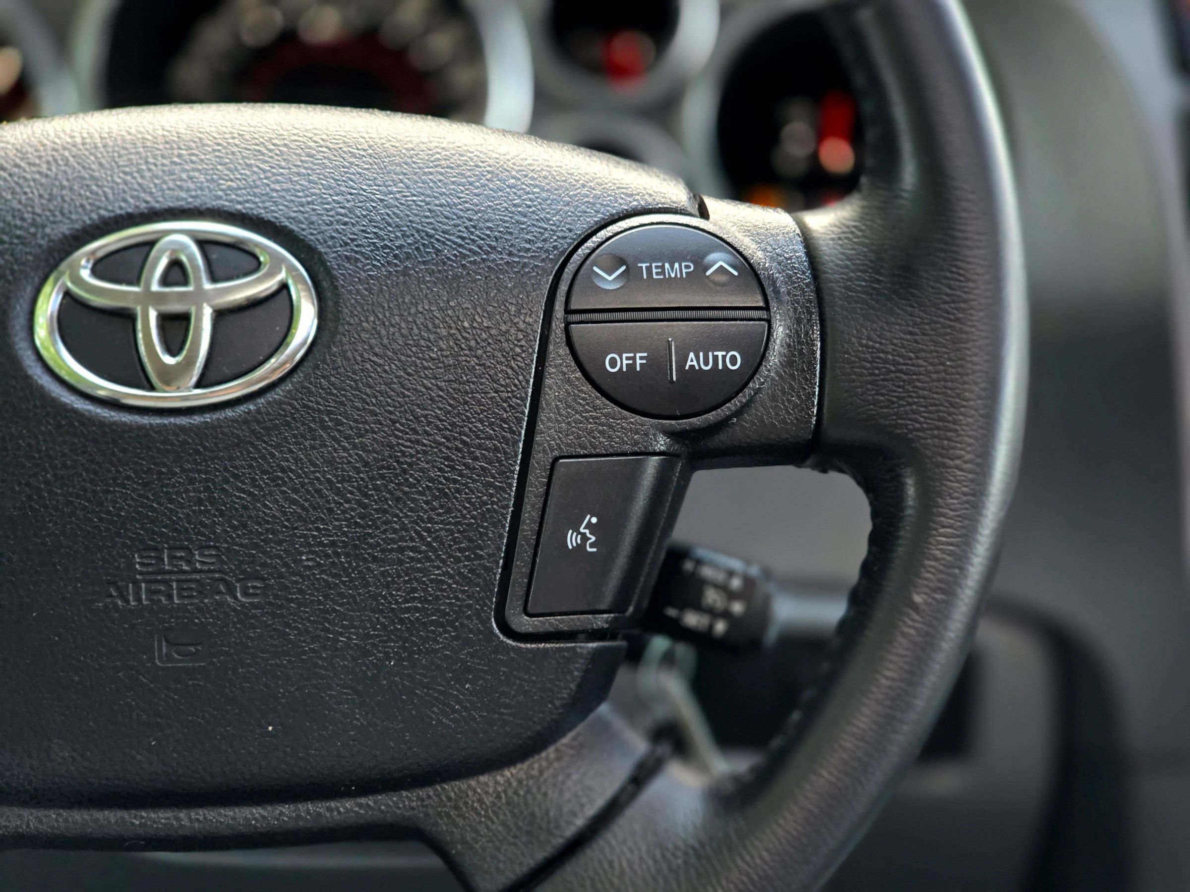 Used 2011 Toyota Sequoia Limited AWD/4WD image 19