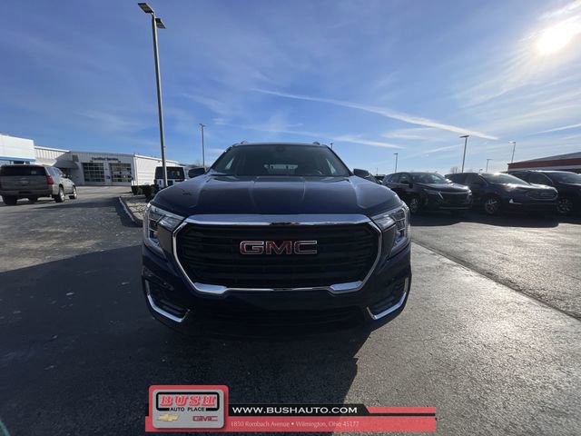 Used 2023 GMC Terrain SLE w/ Driver Convenience Package image 29