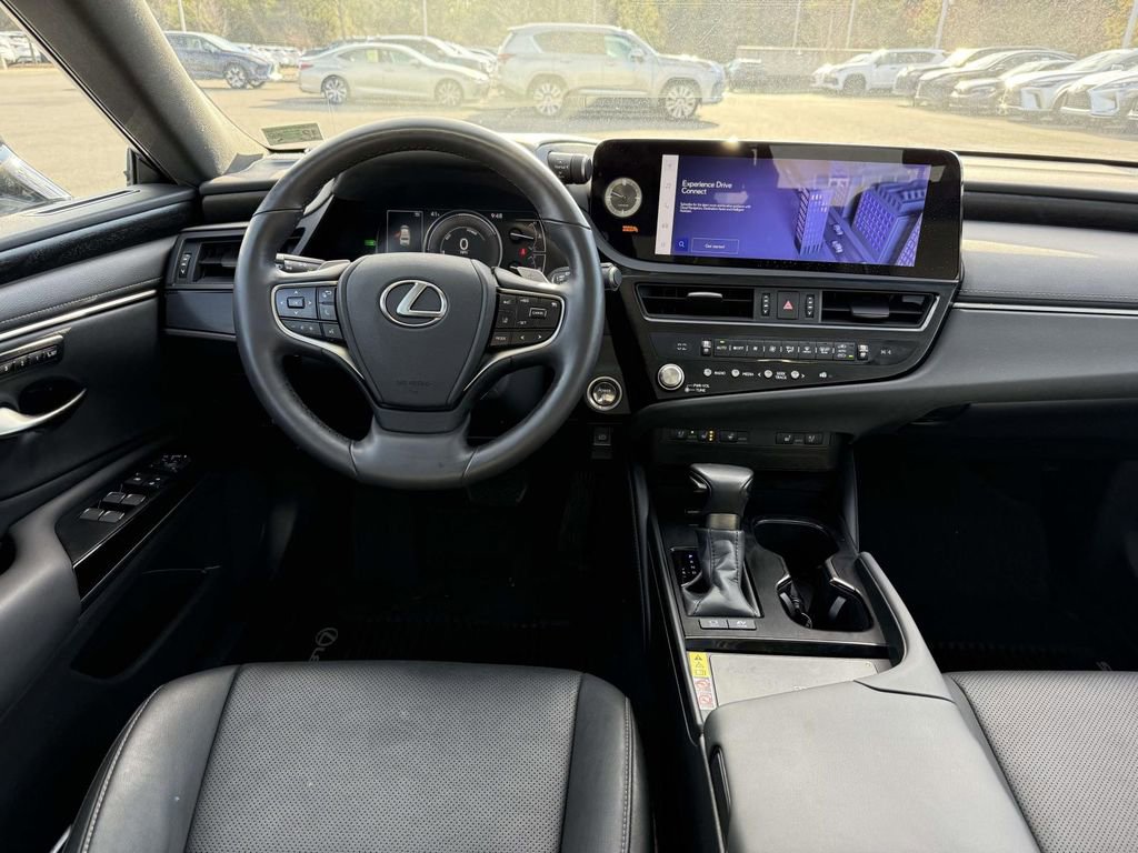 Used 2024 Lexus ES 300h w/ Premium Package image 8