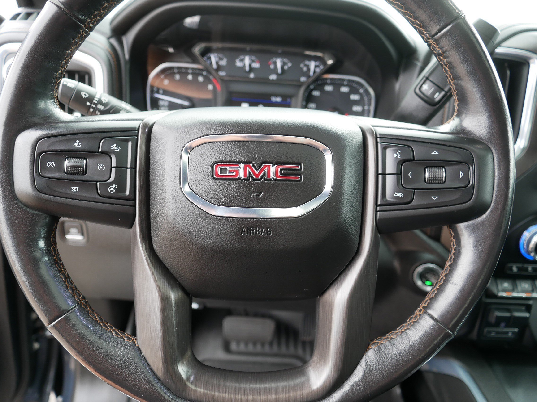 Used 2021 GMC Sierra 1500 AT4 w/ AT4 Value Package AWD/4WD image 25