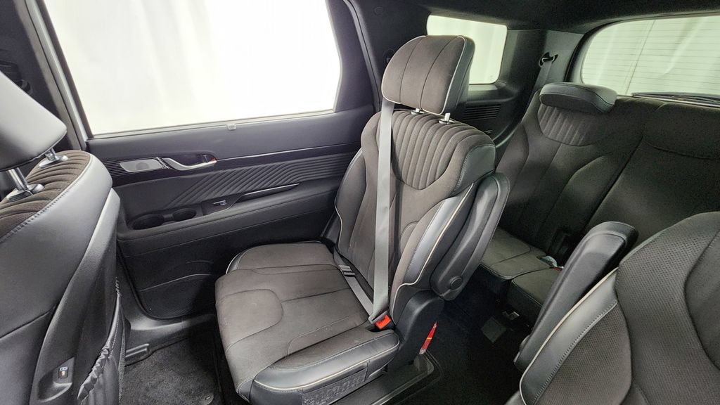 Used 2025 Hyundai Palisade Calligraphy AWD/4WD image 14