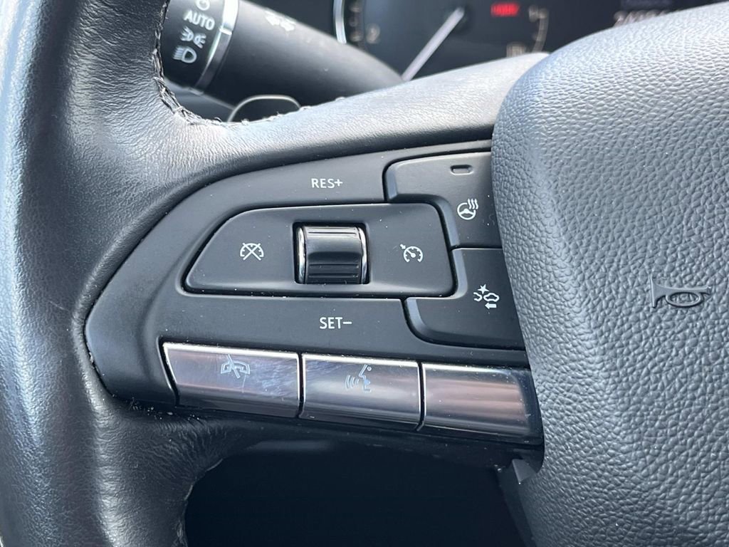 Used 2023 Cadillac XT4 Premium Luxury w/ Enhanced Visibility Package image 29